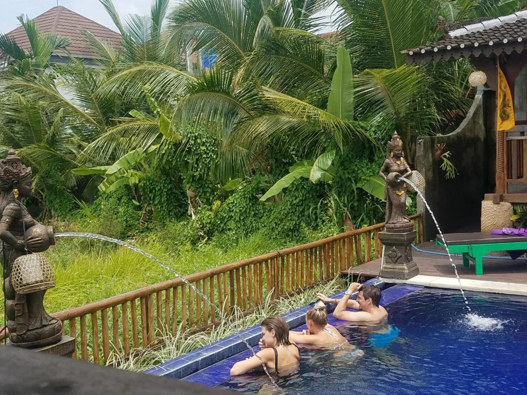Green Paddy Hostel & Villa Убуд Экстерьер фото